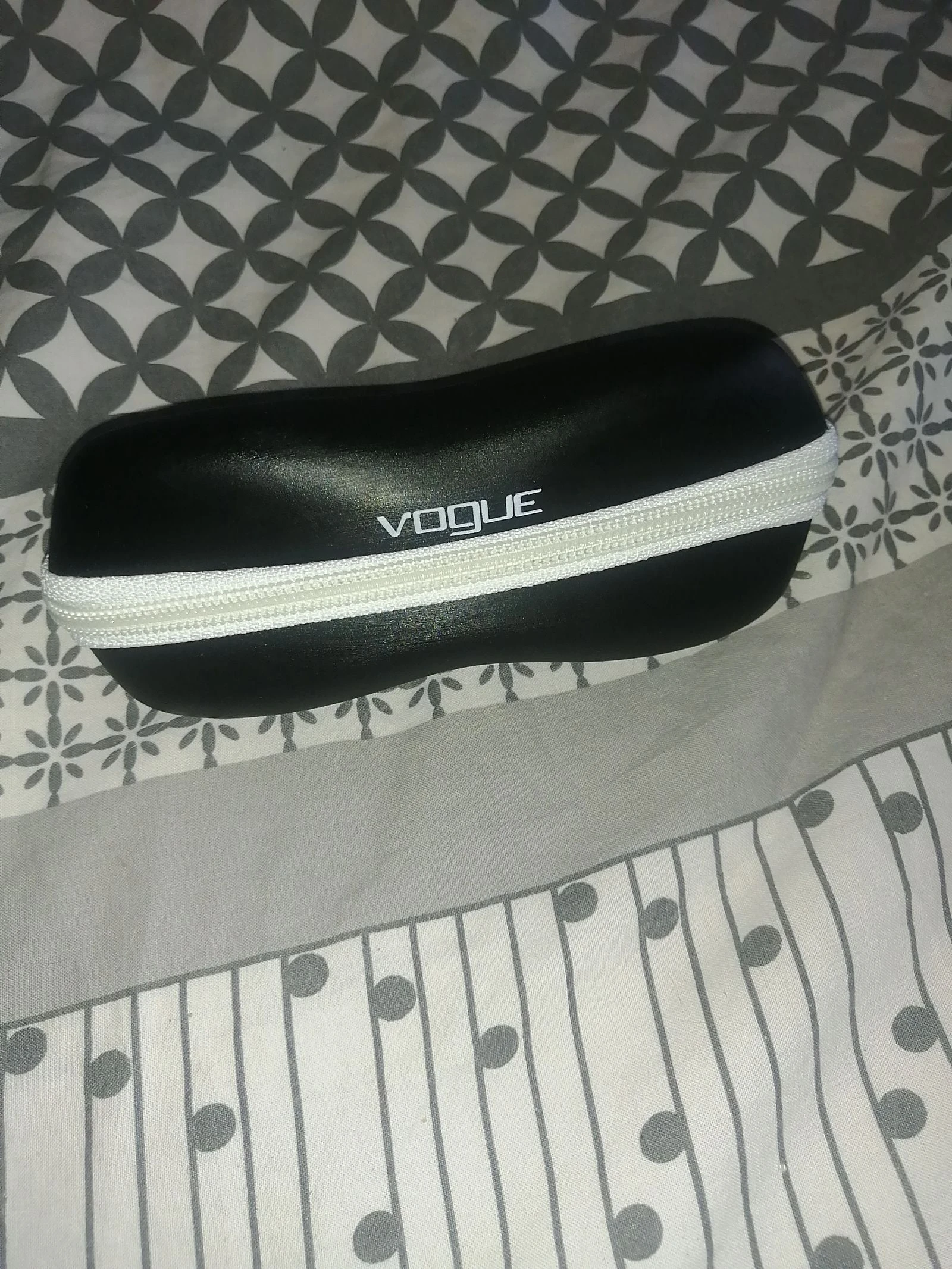 Étui à lunette vogue